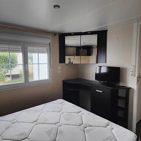 Campsite Location Saisonniere Mobil-home *