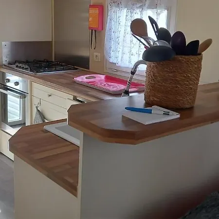 Location Saisonniere Mobil-home 营地 *