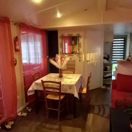 Location Saisonniere Mobil-home 营地